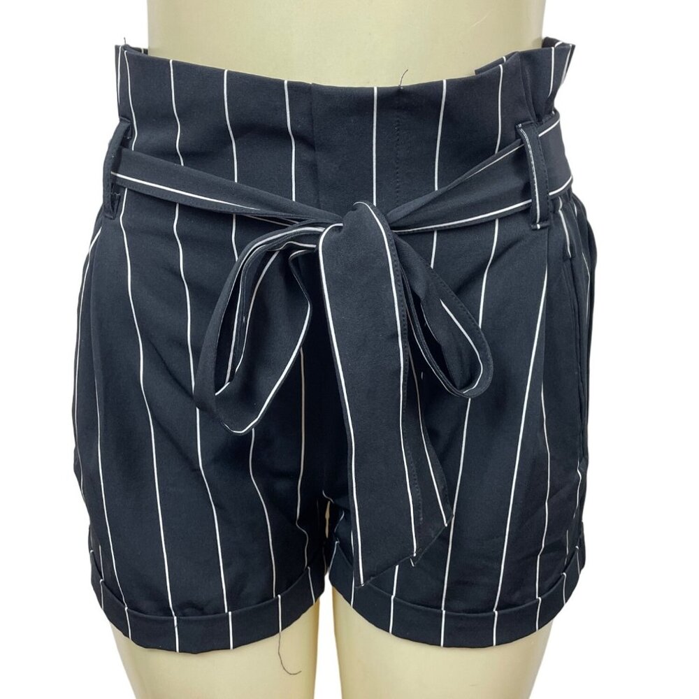 Street Wear Society Women's Black and White Stripes High Rise Shorts Sz M